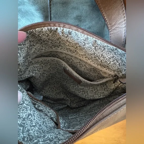 Joy Susan Vegan Leather Tote including Inner Organizer Pouch with 3 Pockets. - Picture 8 of 13